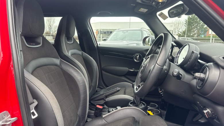 MINI Hatchback 1.5 Cooper Sport 5dr Petrol Hatchback